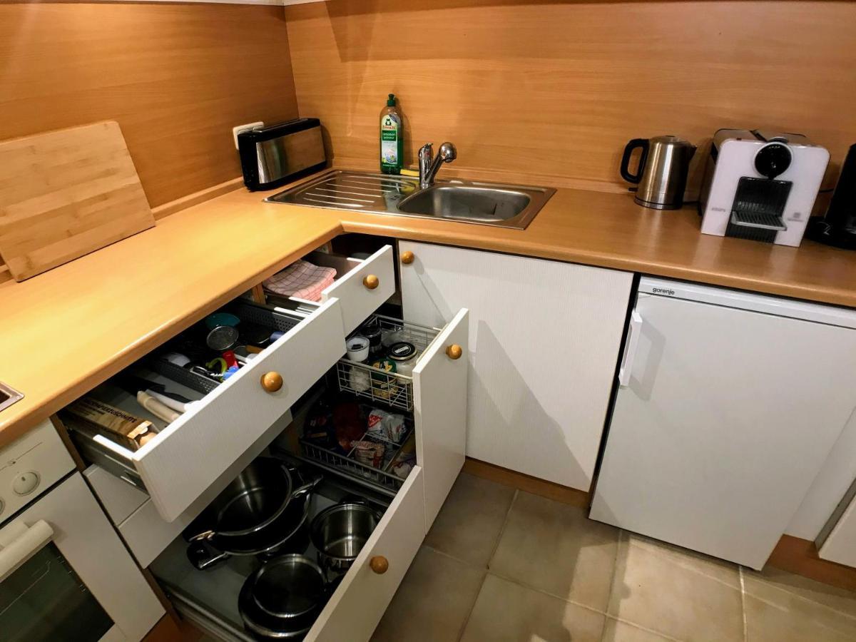 Großzügige und gemütliche 2 Zimmer Ferienwohnung nahe Alz und Chiemsee Tacherting Exterior foto