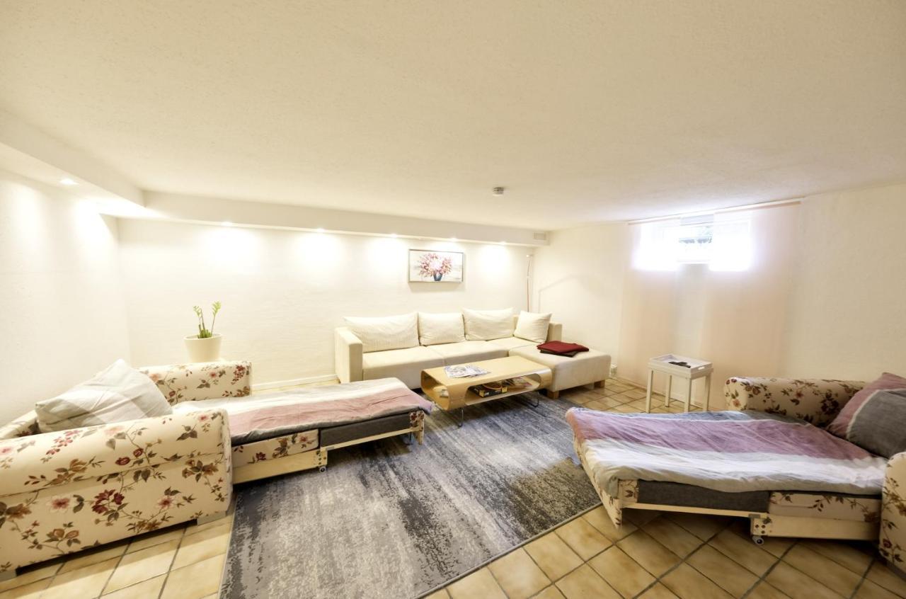 Großzügige und gemütliche 2 Zimmer Ferienwohnung nahe Alz und Chiemsee Tacherting Exterior foto
